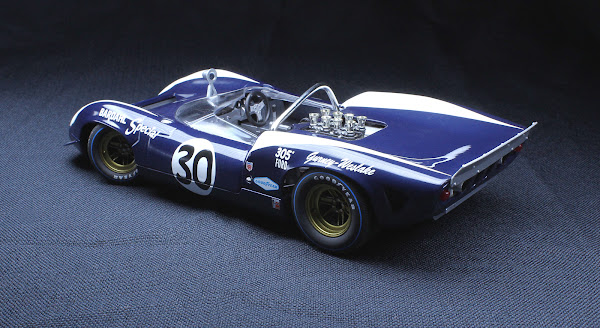 GMP 1/18 - Lola T70 Spyder #20 Bardahl | DiecastXchange Forum